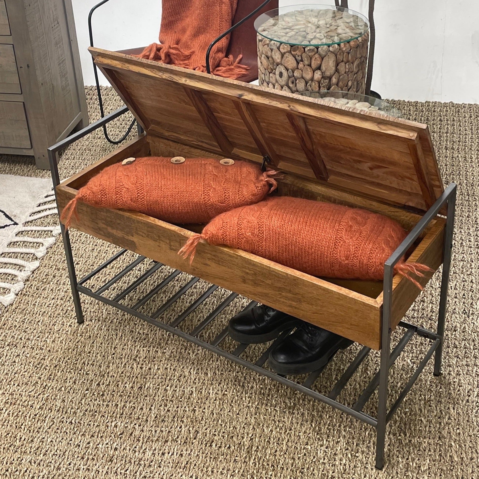 Verso Boot Rack